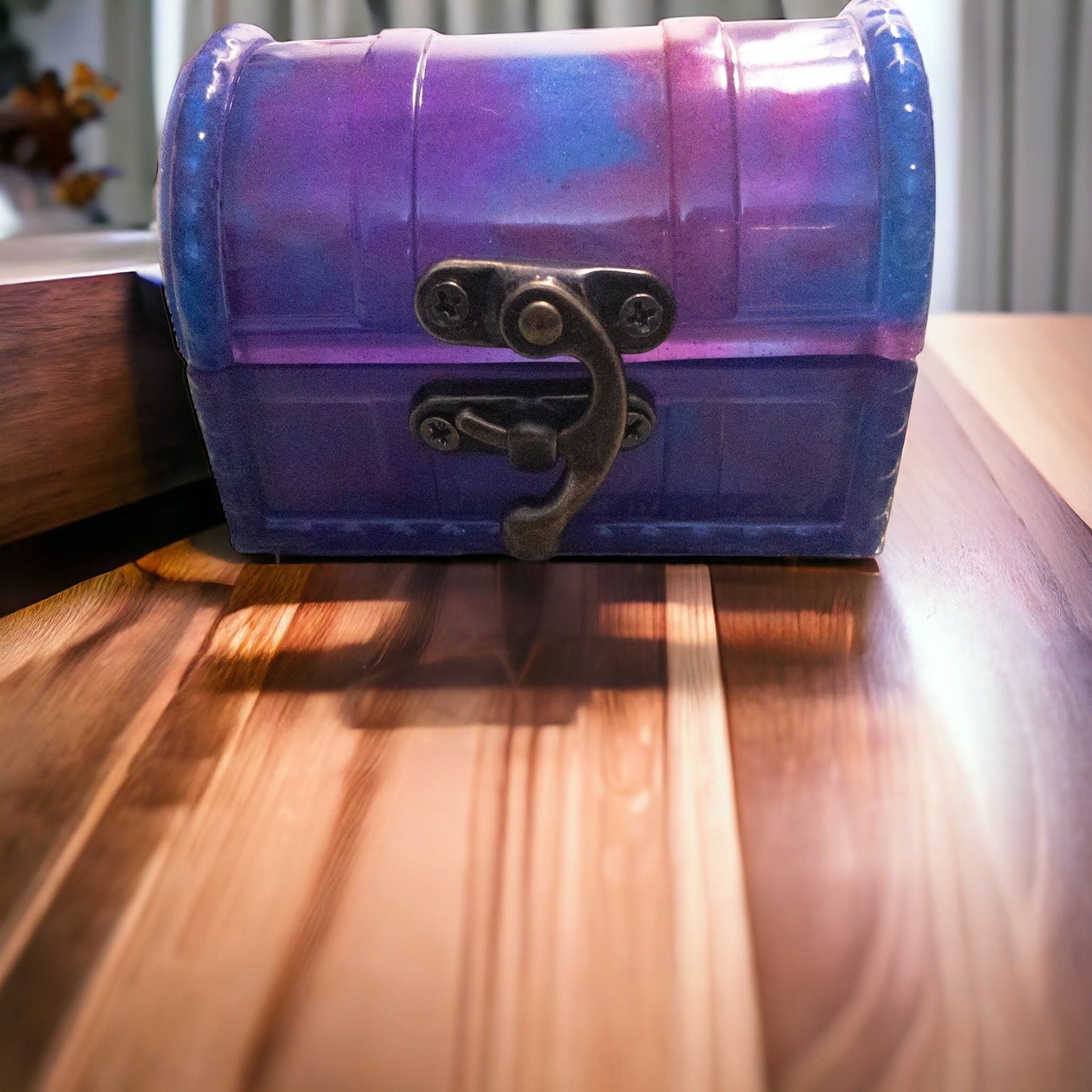 Locking Treasure Chest
